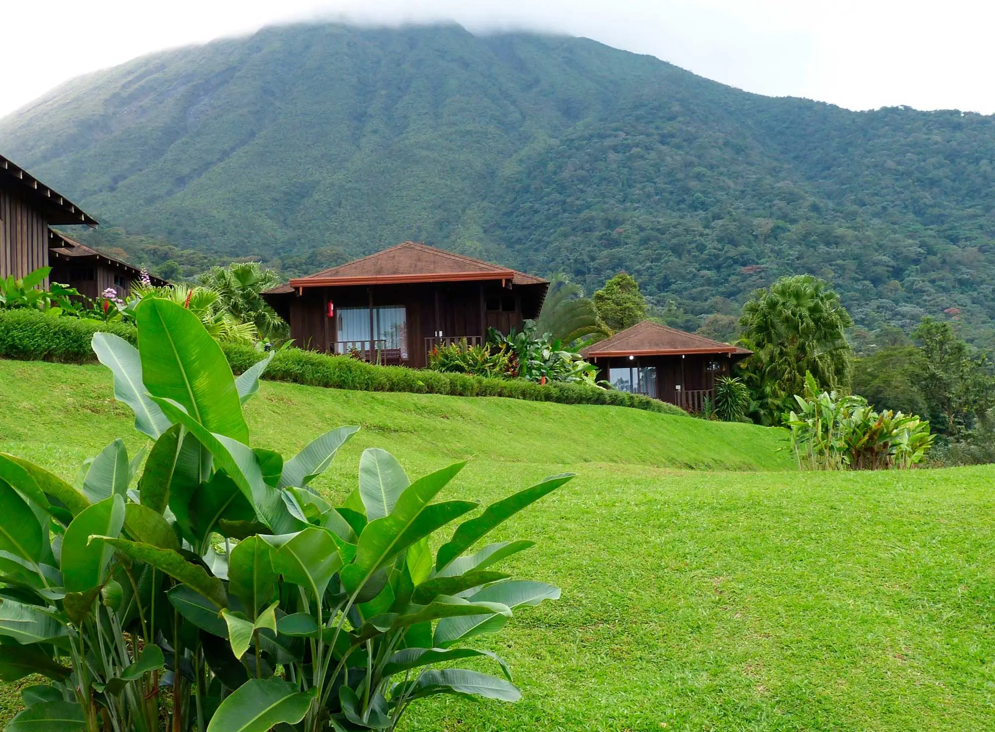 Bungalows con vista directa al Volcán Arenal, Hotel Arenal Montechiari